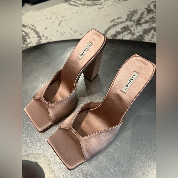 SOLD! GIA BORGHINI X RHW Rosie Satin Sandals Size US 8.5 NEW WITH BOX - Picture 11 of 13